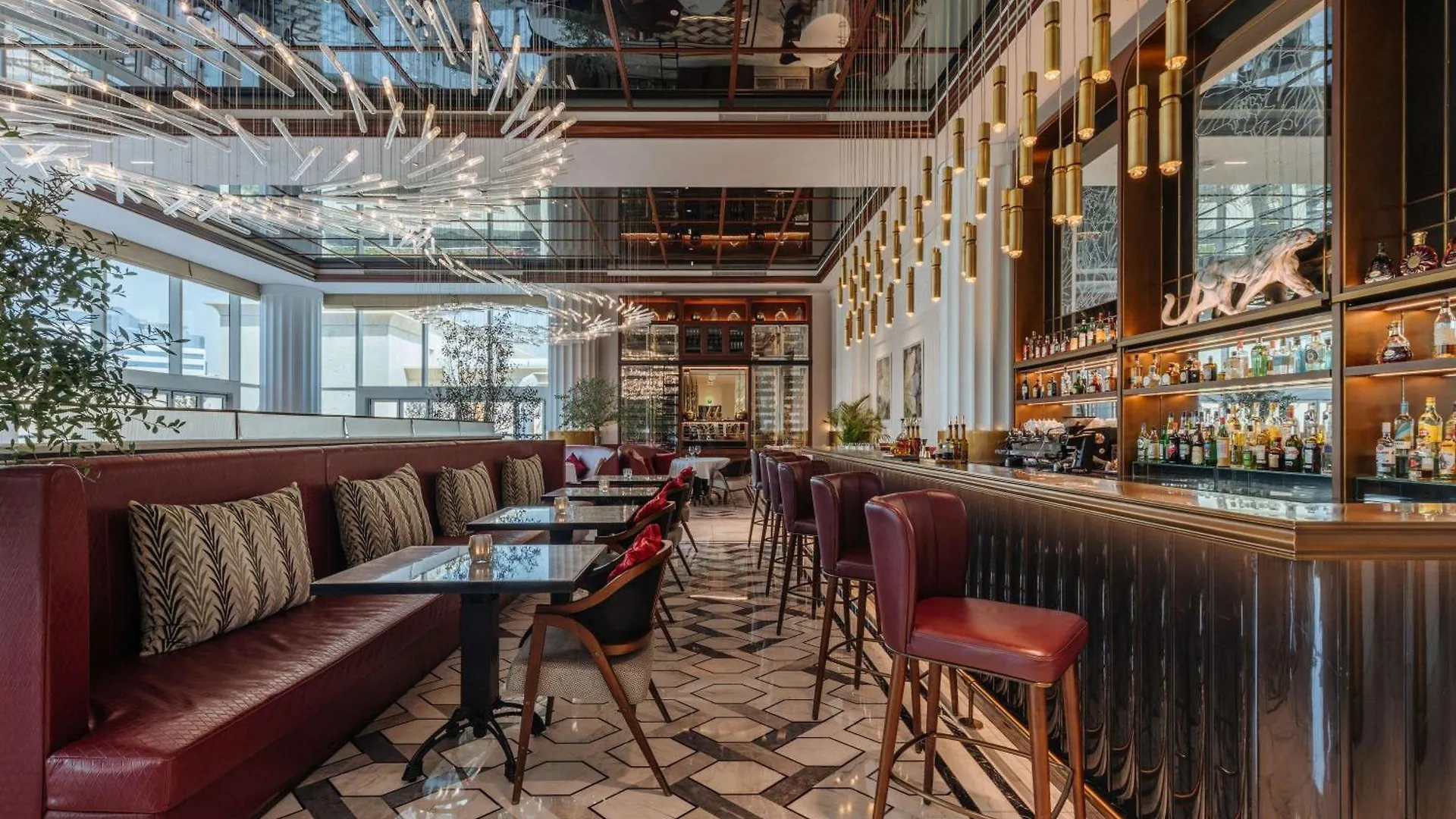 Sofitel Dubai The Obelisk Hotel 5*,